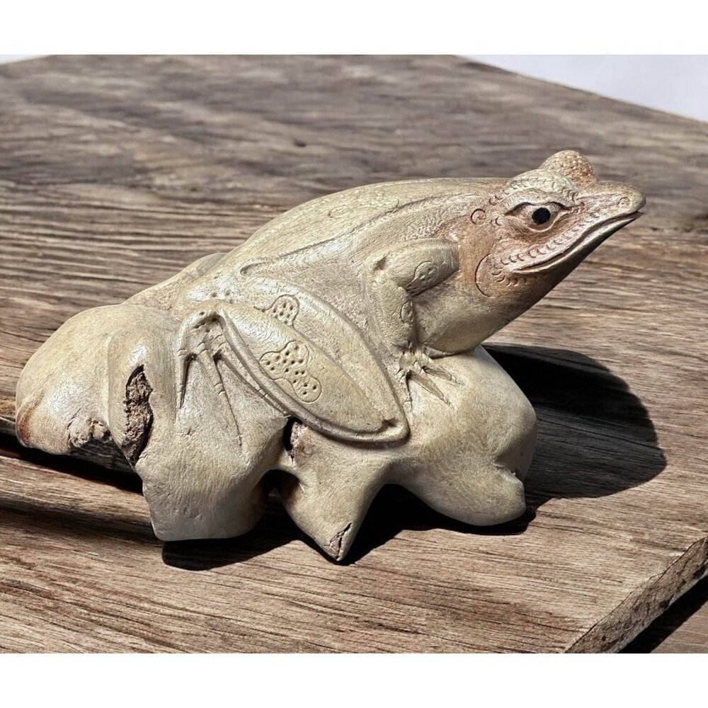 Hand Carved China Berry Parasite Wood FROG Balinese Folk Art Figurine 5.5" Long